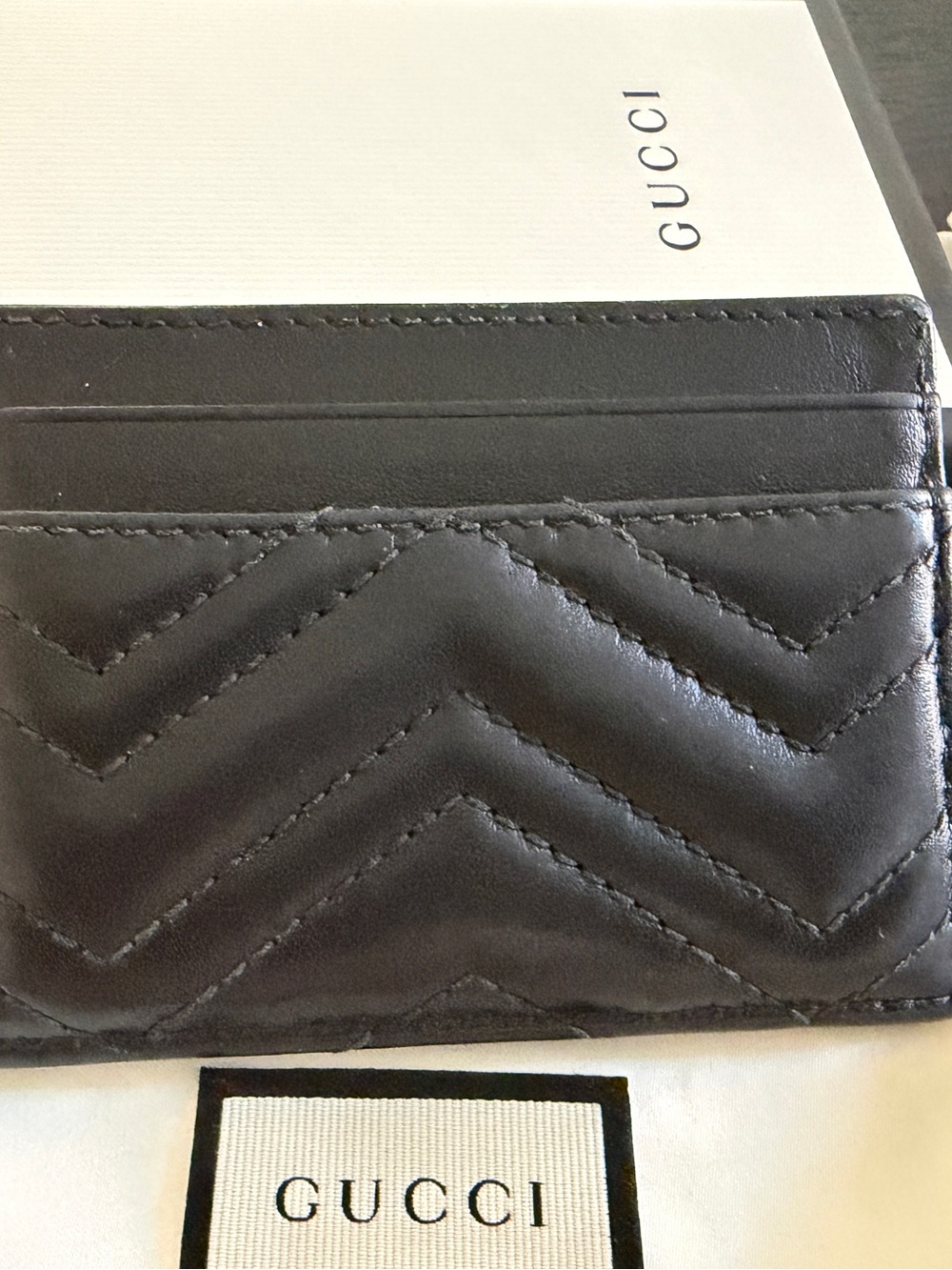 Gucci Black Quilted Leather Card Holder with Gold GG - Picture 3 of 6